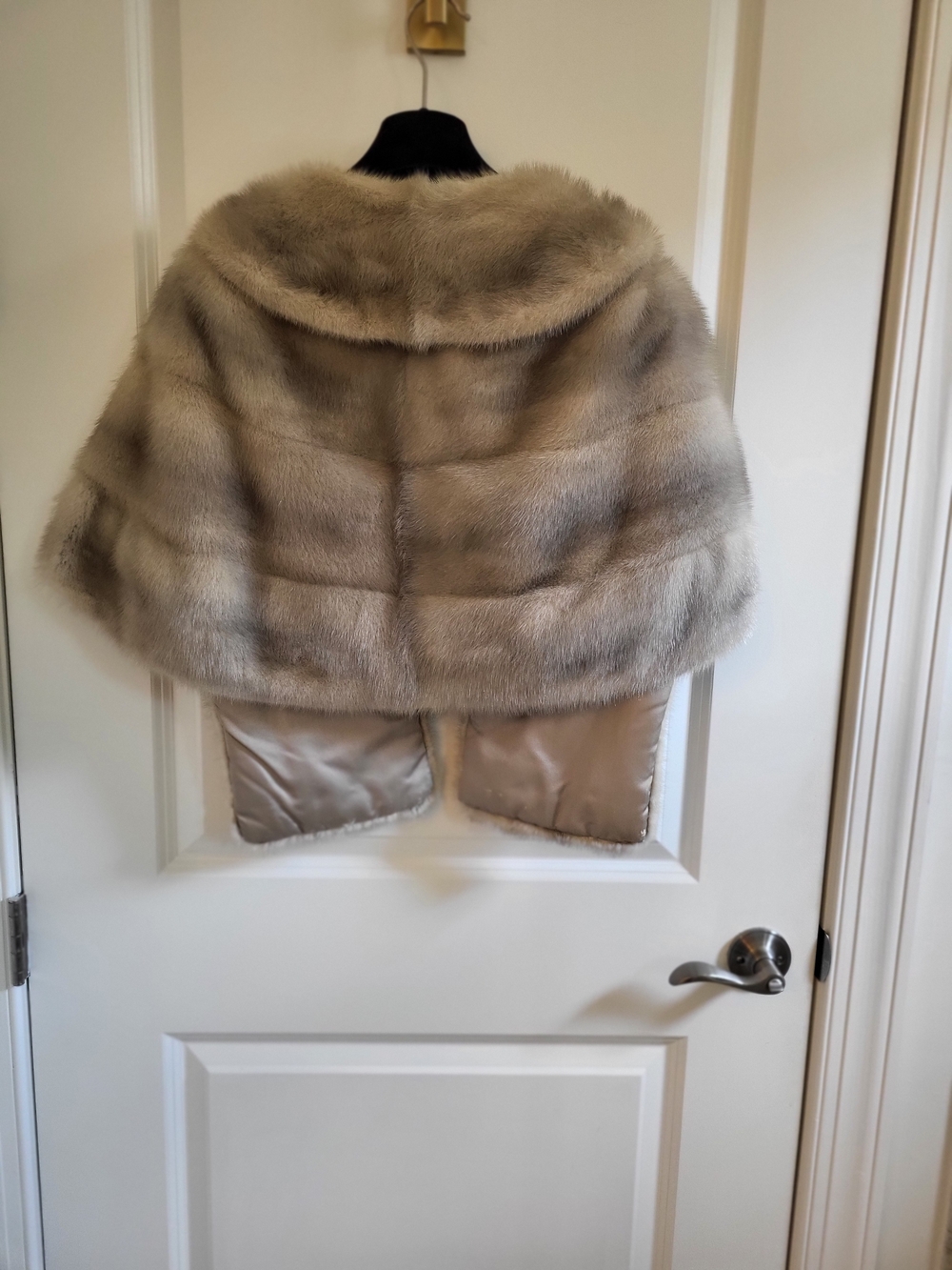 Vintage Mink Shrug Jacket in Light Taupe - Picture 2 of 2